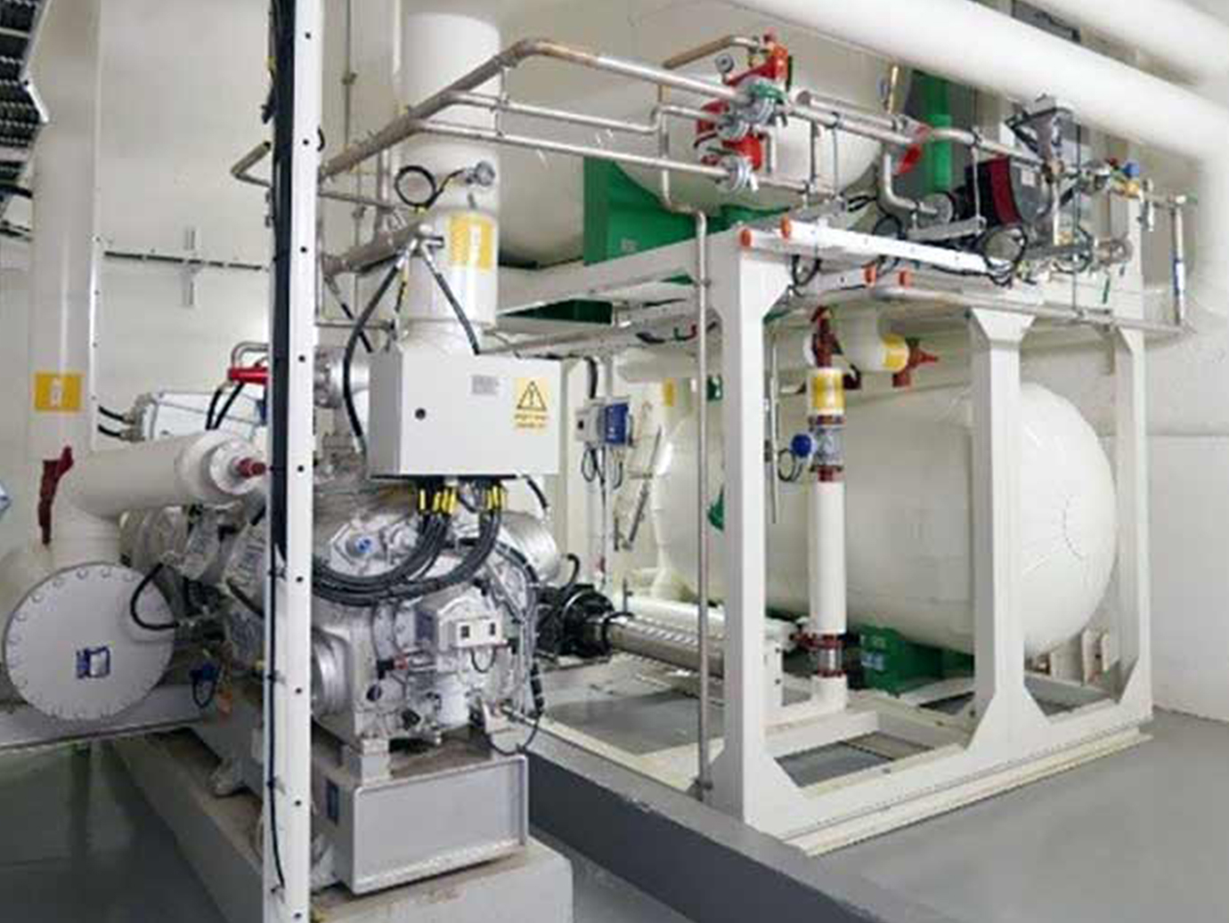 The HyePAC high-temperature heat pump uses proven hybrid energy technology